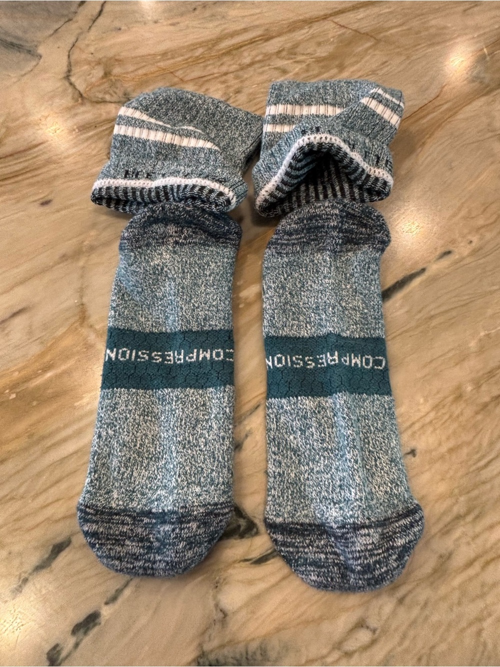 Bombas Everyday Compression Socks, Large - Picture 3 of 4